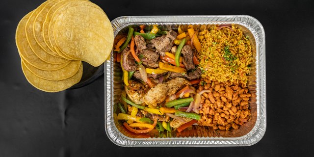 Salad, Chicken Fajitas & Tortillas Combo