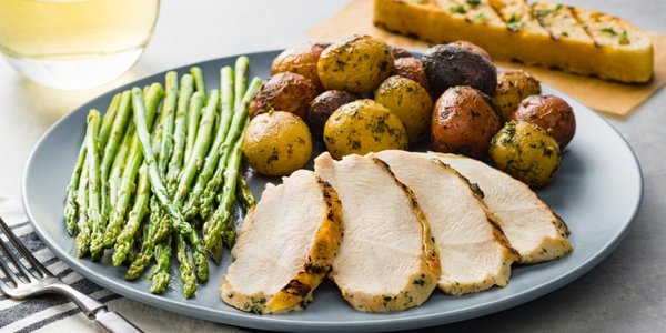 Grilled Cage-Free Chicken Tray