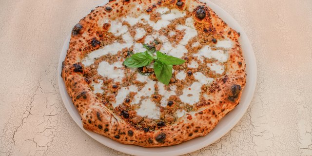 Pistacchio & Salsiccia Pizza