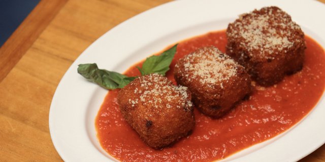 Mac & Cheese Arancini