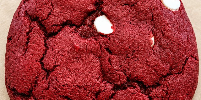 Red Velvet Chip Cookie
