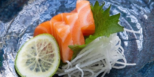 Sake Salmon Sashimi