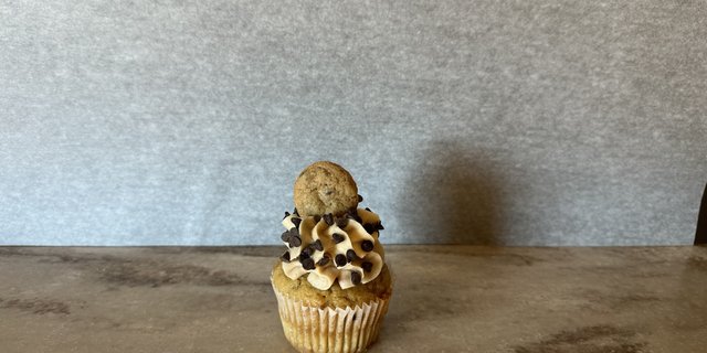 Cookie Dough Cupcake