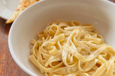Fettuccine Alfredo