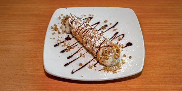 Cannoli Tray