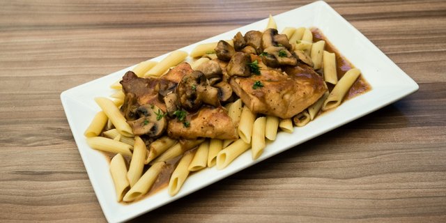 FS Chicken Marsala