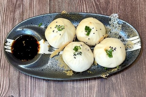 Pan-Fried Pork Buns
