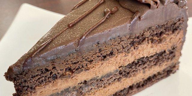 Chocolate Mousse Cake