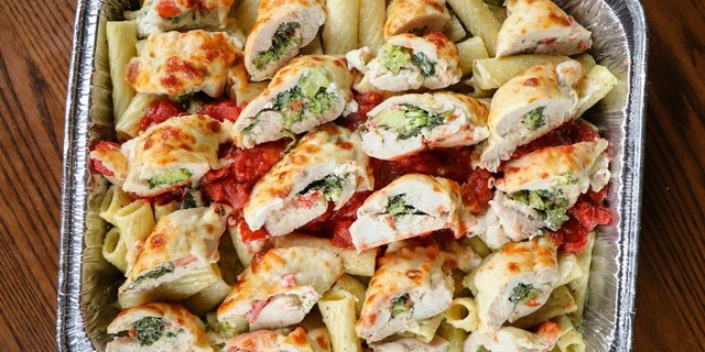 Chicken Spinoccoli Pasta Party Platter