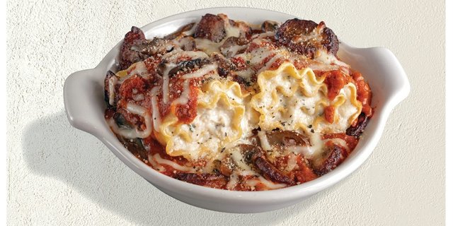 Classic Lasagna Rolls (Serves 8)