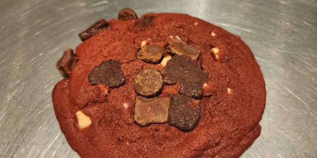 Red Velvet Cookie