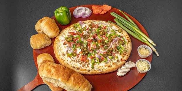 Spicy Southwest Pizza