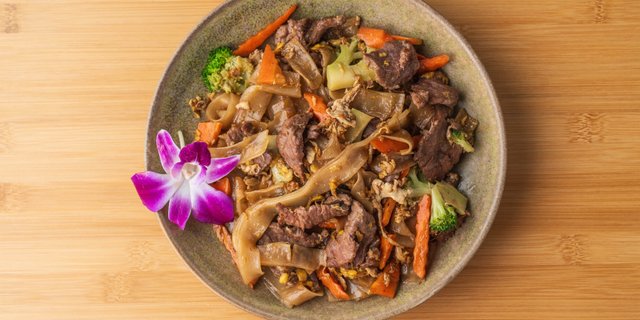 Pad See Eew Noodles