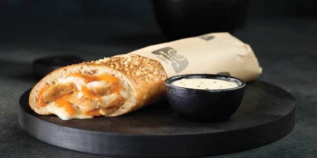 Buffalo Chicken Pizzoli