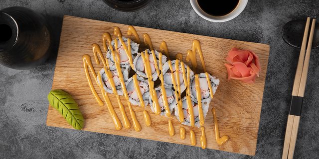 Spicy Crab & Shrimp Roll