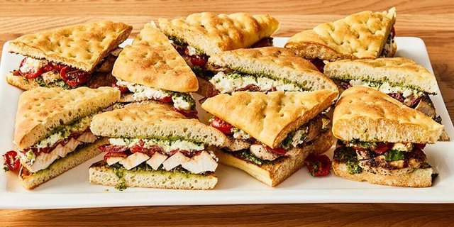 Bruschette Chicken Sandwich Tray