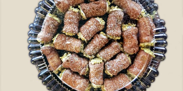 Mini Cannoli Tray