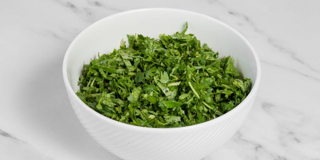Diced Cilantro (32oz)