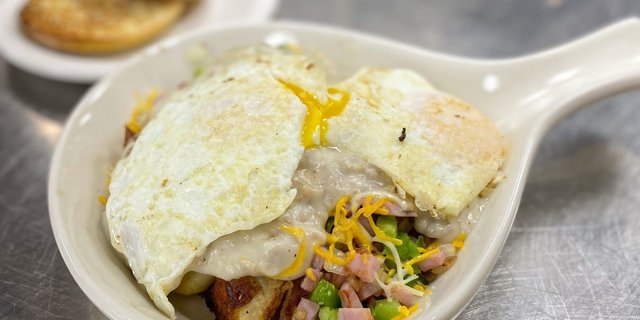 Southern Skillet Brunch Tray