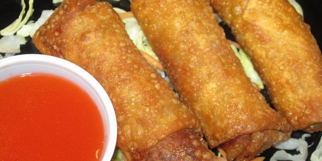 Chicken Egg Rolls Tray