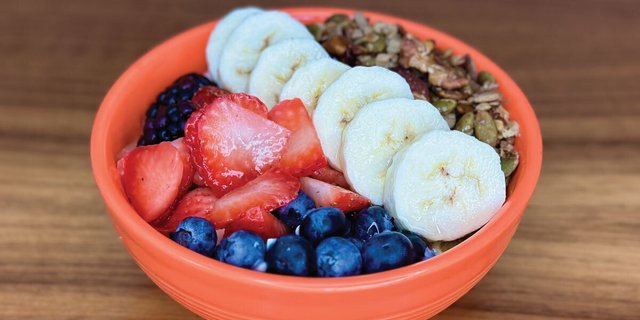 Overnight Oats & Berry Bowl