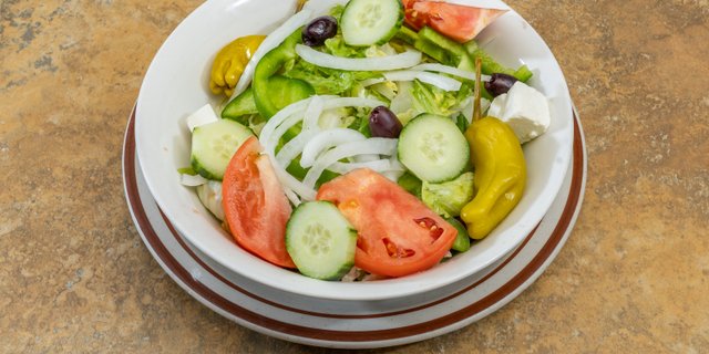 Grecian Salad Pan