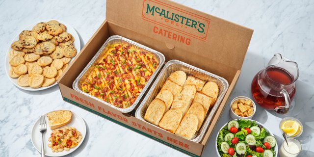 Baked Buffalo Mac & Cheese Bundle