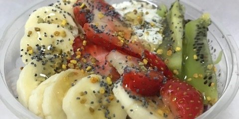 Kiwi Delight Acai Bowl