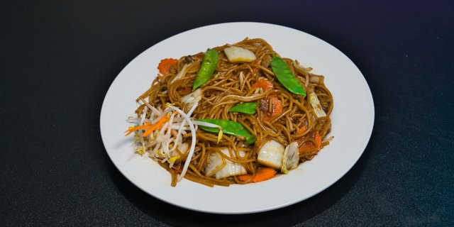 Vegetable Lo Mein Box