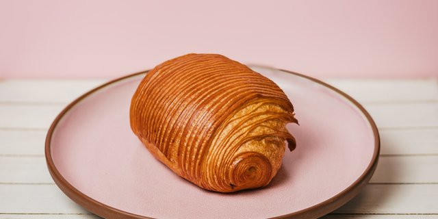 Pain au Chocolat Croissant