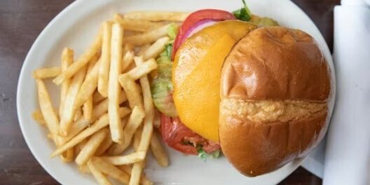 Creole House Cheeseburger