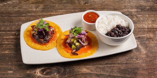 Pulpo Asado Tacos