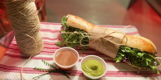 Le Veggie Baguette Sandwich
