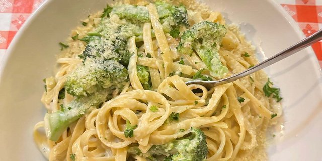 Pasta con Broccoli Tray