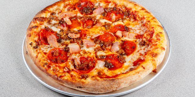 Carnivore Pizza