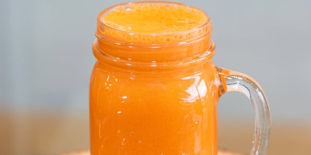 Fresh-Pressed Carrot Juice