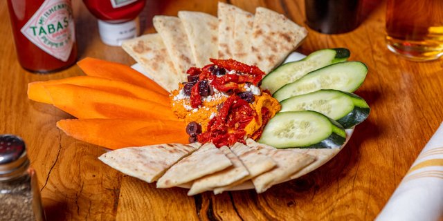 Hummus Plate