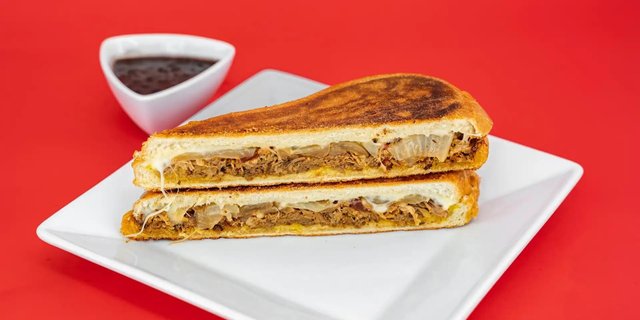 Vegan Ropa Vieja Sandwich