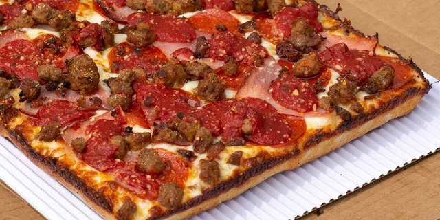 Deluxe Square Pizza
