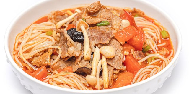 Marbled Beef Golden Noodle Soup