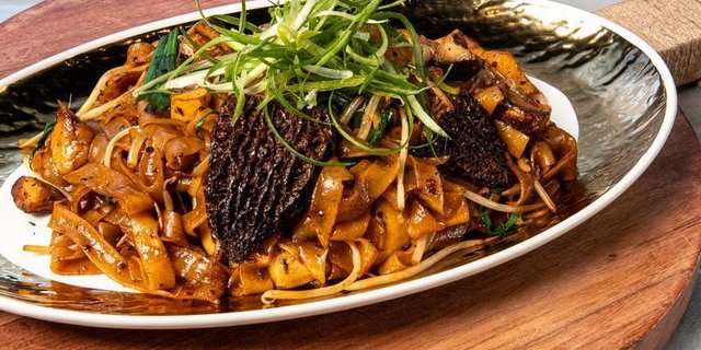 Black Truffle Morel Mushroom Chow Fun