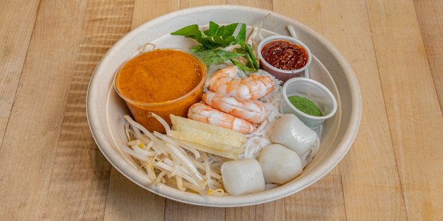 Dry Laksa Noodle Bowl