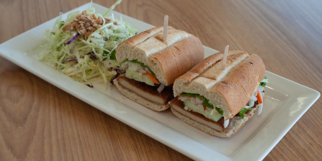 Chicken Po’boy Banh Mi