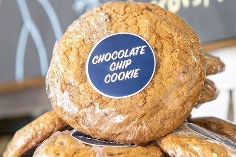 Chocolate Chip Cookie