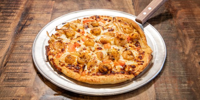 Grilled Shrimp Pizza