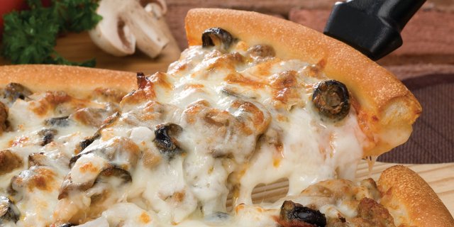 Classic Combo Pizza
