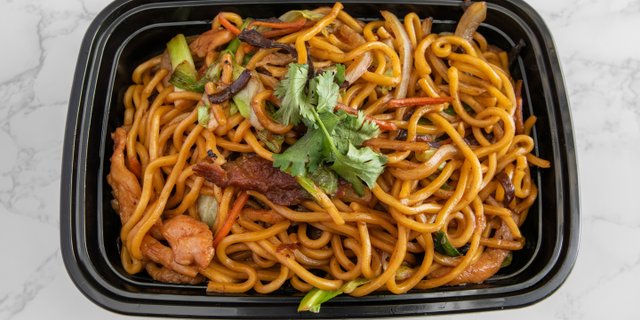 Combo Chow Mein