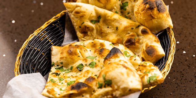 Garlic Naan Tray