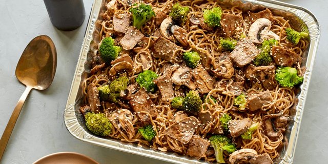 Sesame Garlic Stir-Fry Platter