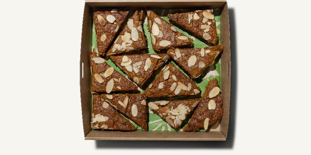 Toasted Almond Bread - 12 Pieces